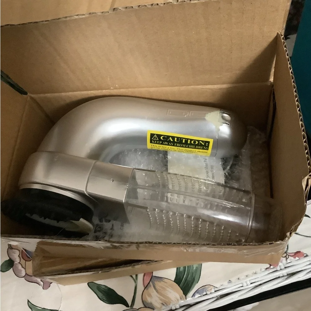 Shedpal Groomer New in box and bubble wrap. Plastic great gift instructi…